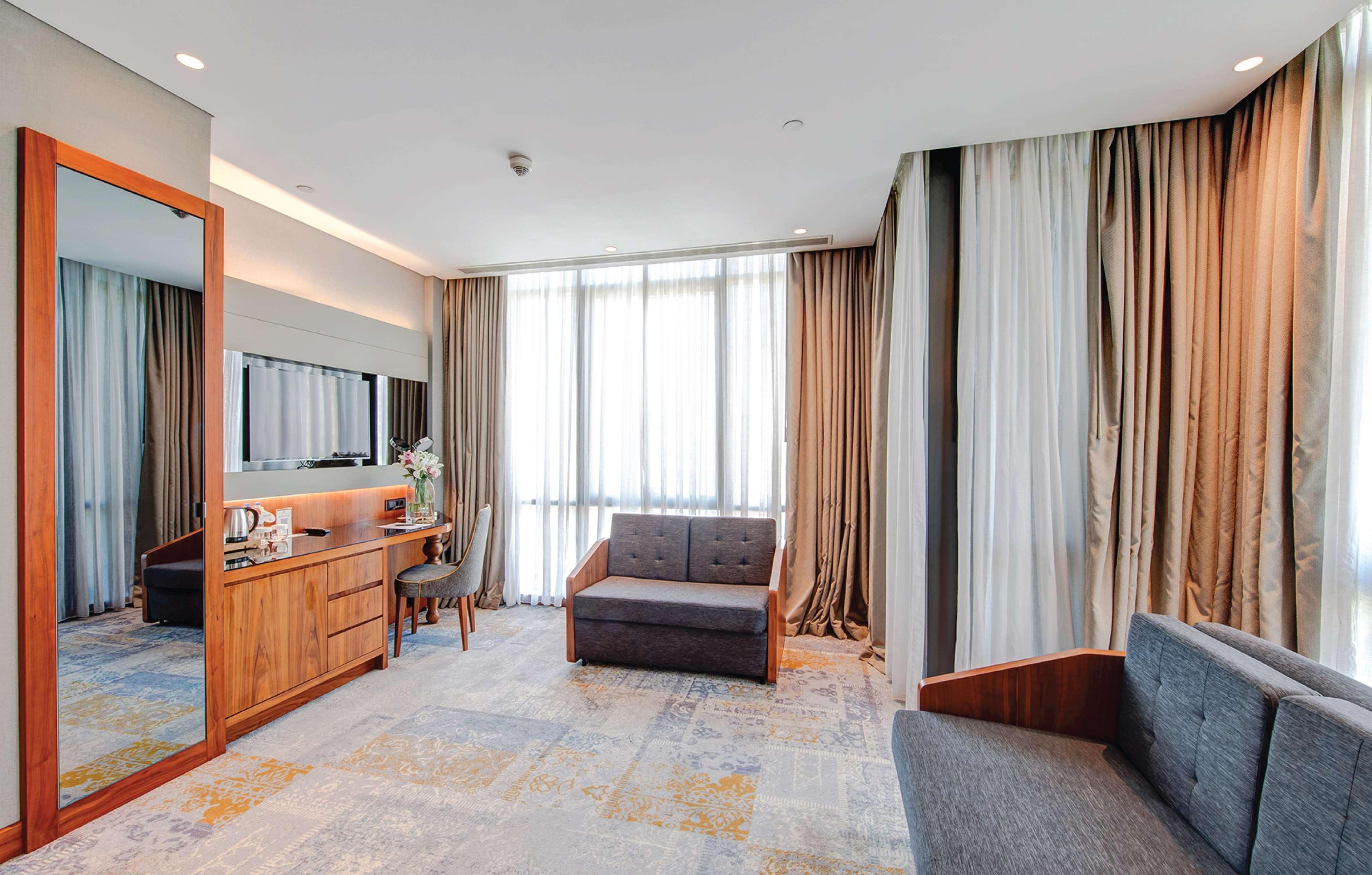 Doubletree By Hilton - Piyalepasa Hotel Istanbul
