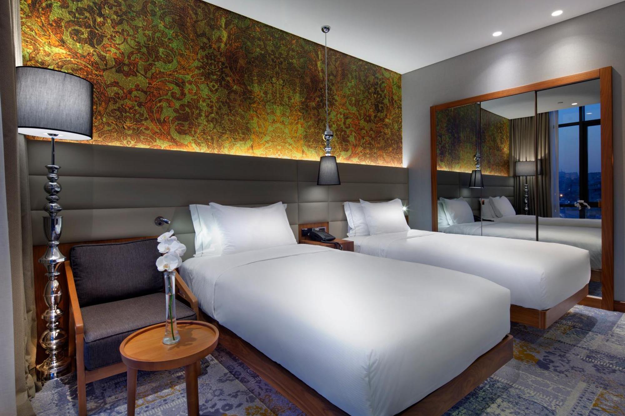 Doubletree By Hilton - Piyalepasa 5* Istanboel