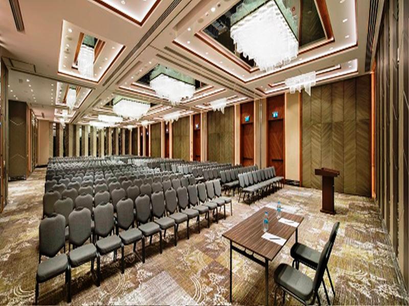 Doubletree By Hilton - Piyalepasa 5* Istanboel