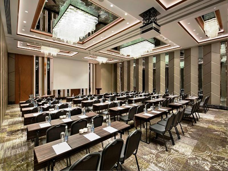 Doubletree By Hilton - Piyalepasa 5* Istanboel